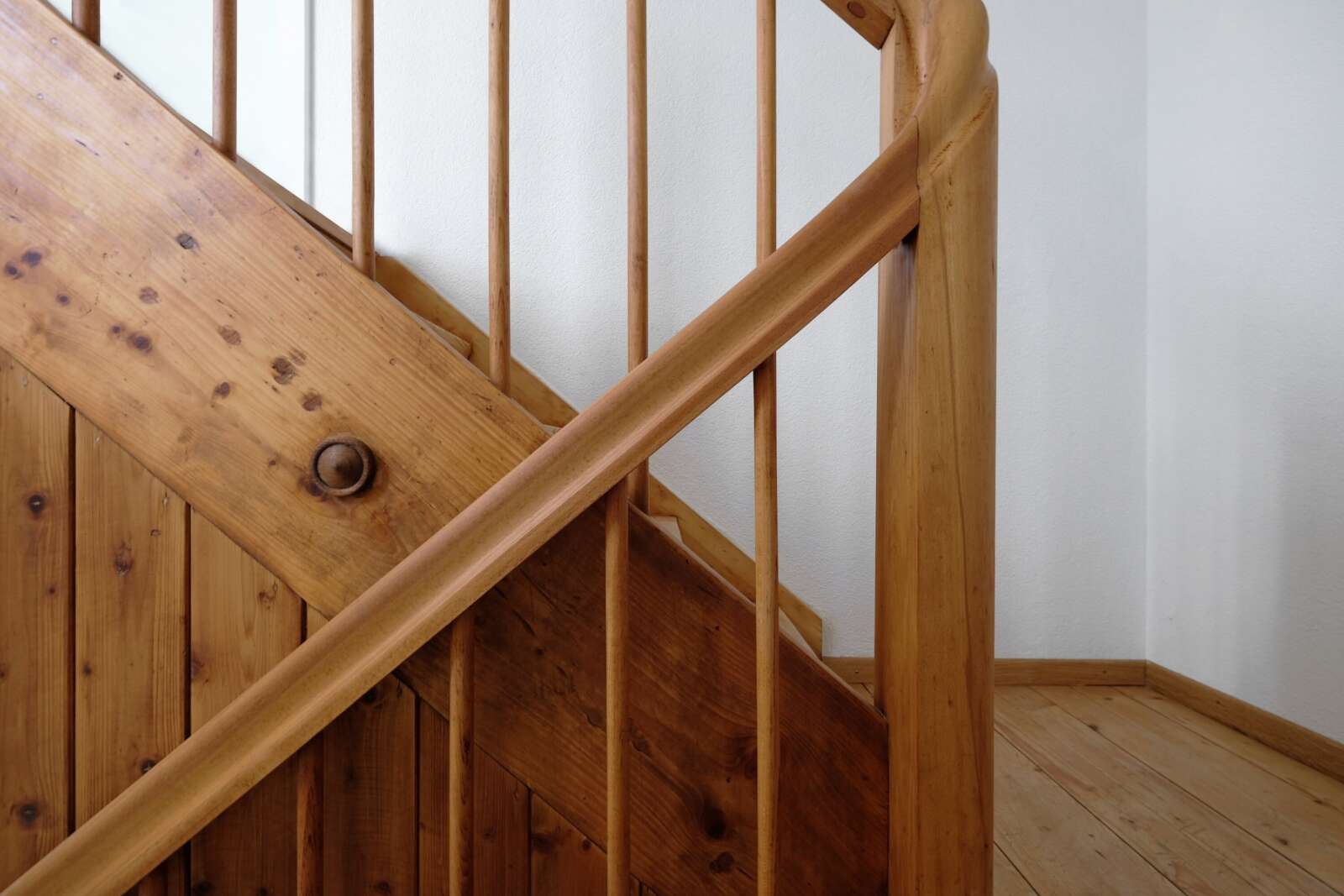 Orlando Architektur Umbau Erweiterung Anbau Ausbau Einfamilienhaus Hardgutstrasse Winterthur 6 Geländer