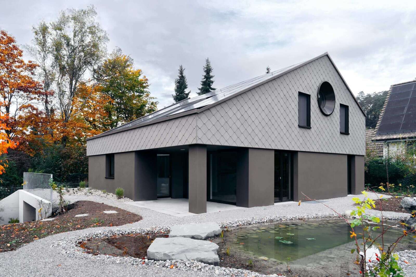 Orlando Architektur Umbau und Erweiterung Einfamilienhaus Haltenstrasse Neftenbach 2 Süd West Ansicht Volumetrie